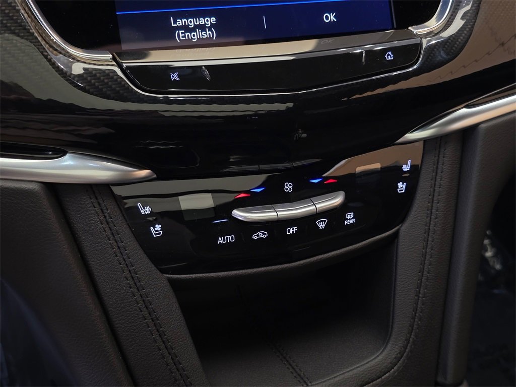 New 2025 Cadillac XT6 Sport w/ Technology Package image 31