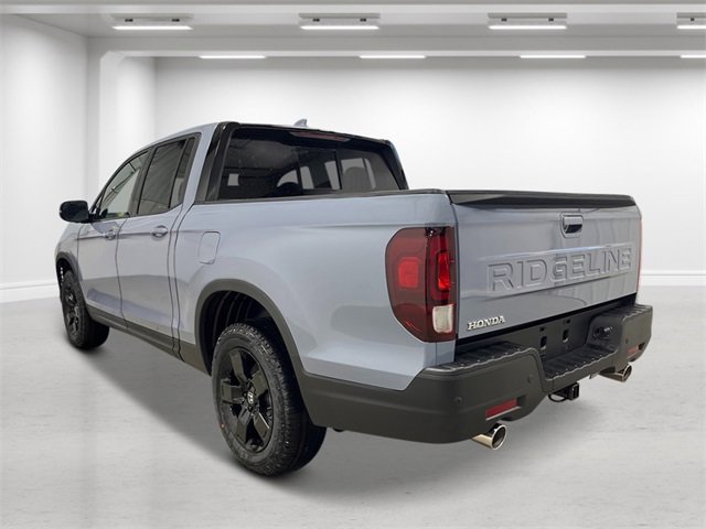 New 2026 Honda Ridgeline Black Edition image 3