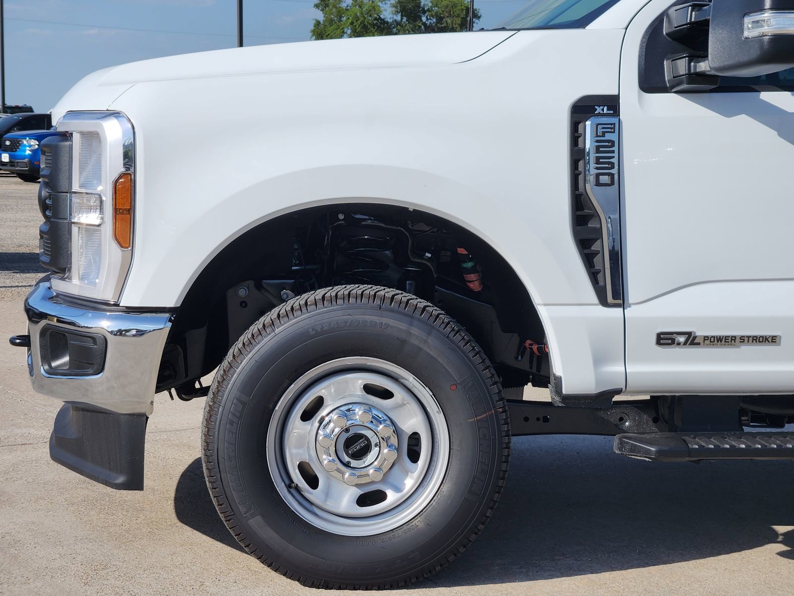 New 2025 Ford F250 XL w/ FX4 Off-Road Package image 6
