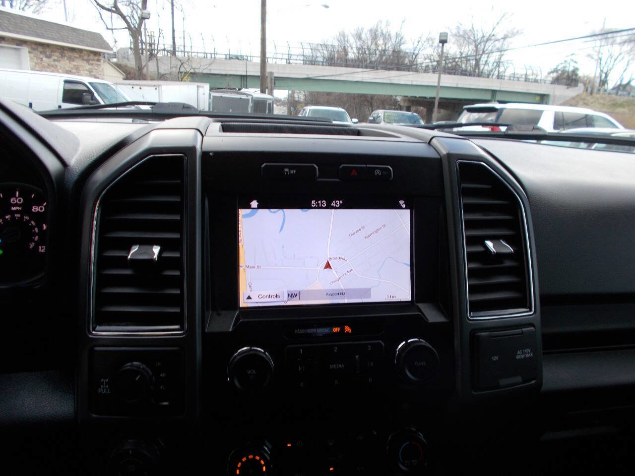 Used 2019 Ford F150 XLT w/ Equipment Group 302A Luxury image 12