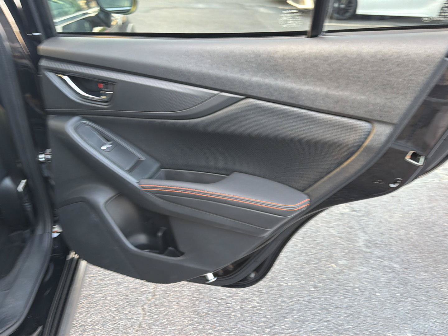 Used 2020 Subaru Crosstrek 2.0i Limited w/ Moonroof Package w/Navigation AWD/4WD image 15