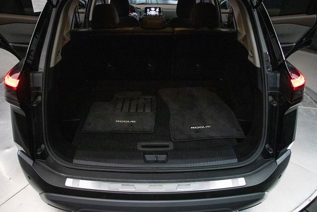 Used 2023 Nissan Rogue SV image 19