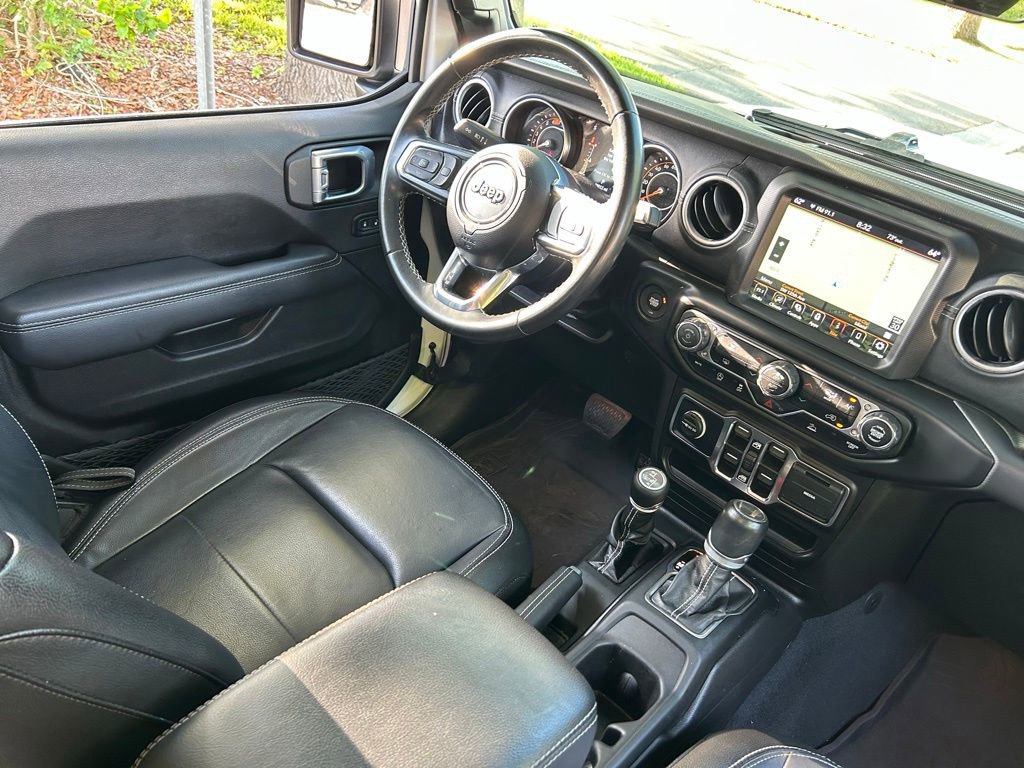Used 2022 Jeep Wrangler Unlimited Sahara AWD/4WD image 10