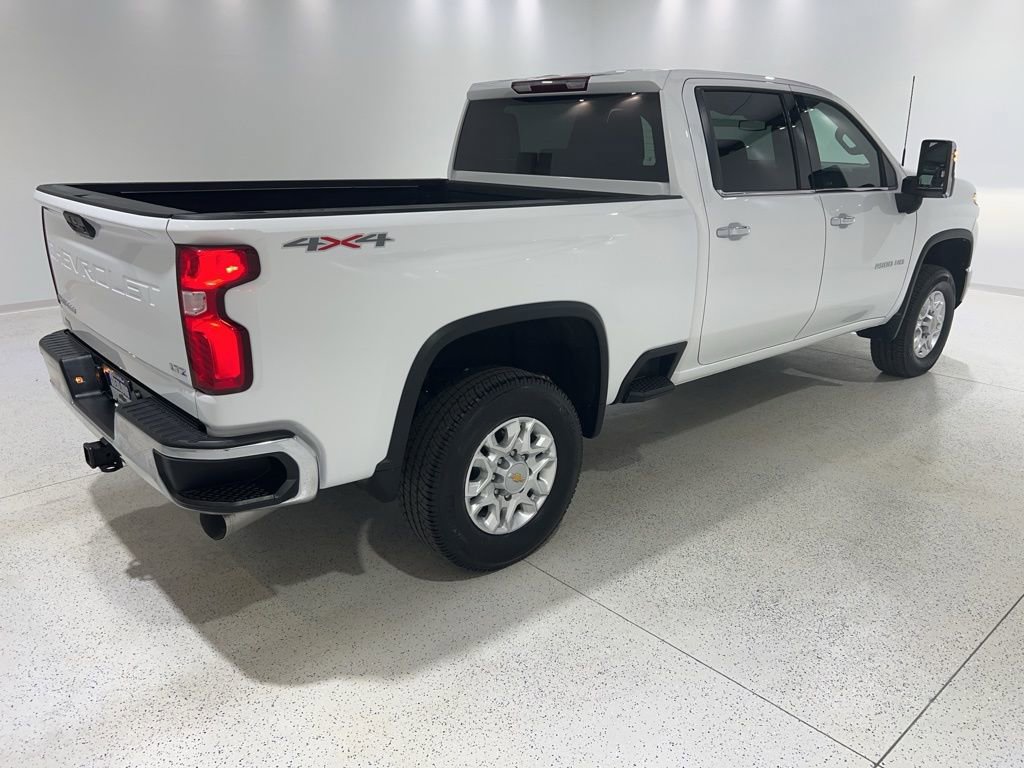 Used 2024 Chevrolet Silverado 2500 LTZ image 5