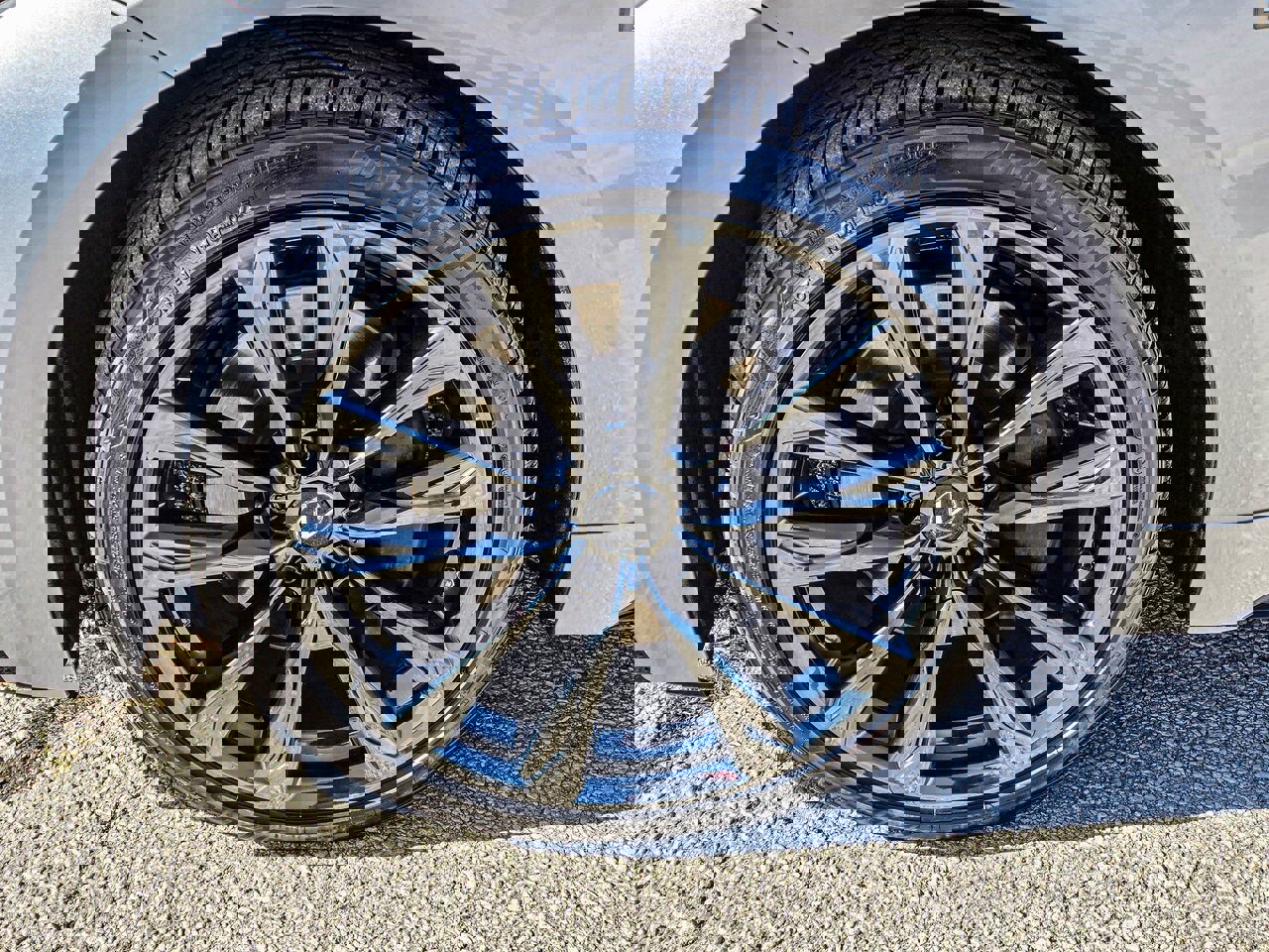 Used 2025 Lexus IS 350 F Sport w/ Navigation Package image 7