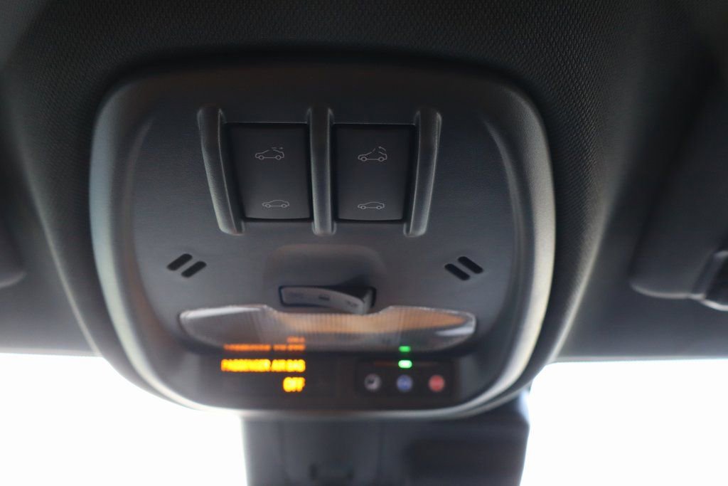 New 2026 Chevrolet Trax RS w/ Sunroof Package image 17