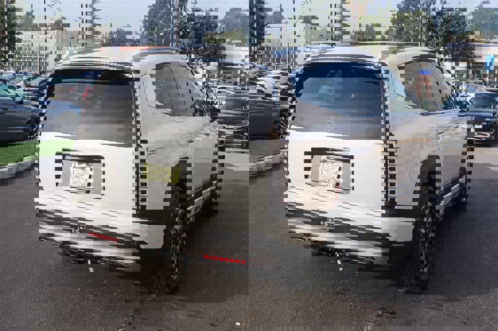 New 2026 Hyundai Ioniq 9 S image 4