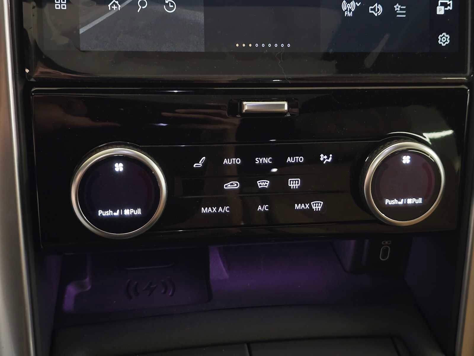 New 2026 Land Rover Discovery Limited Edition AWD/4WD image 26