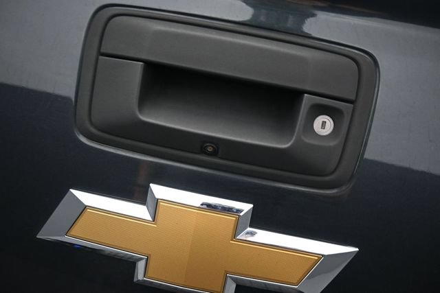 Used 2017 Chevrolet Colorado LT w/ LT Convenience Package RWD image 22