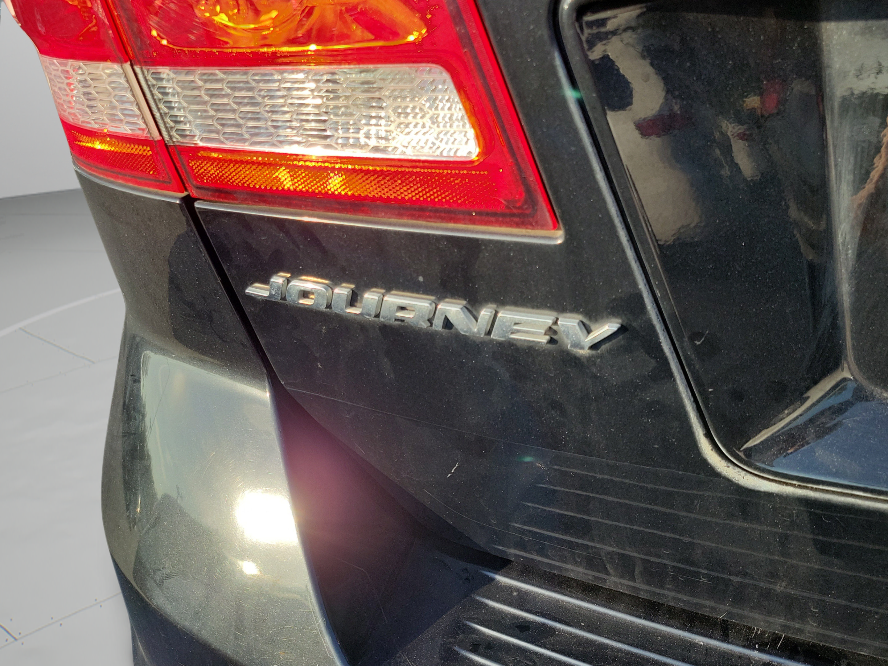 Used 2019 Dodge Journey SE w/ Connectivity Group FWD image 22