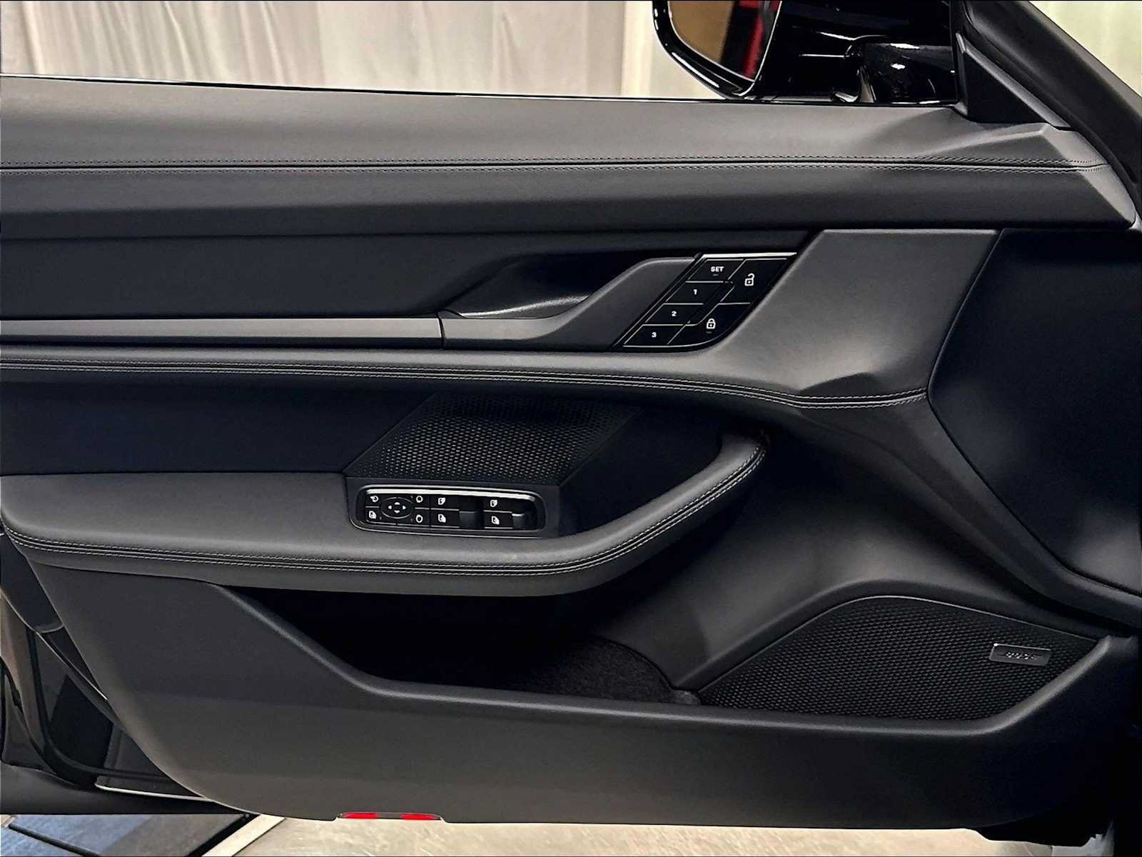 New 2026 Porsche Taycan 4S AWD/4WD image 22