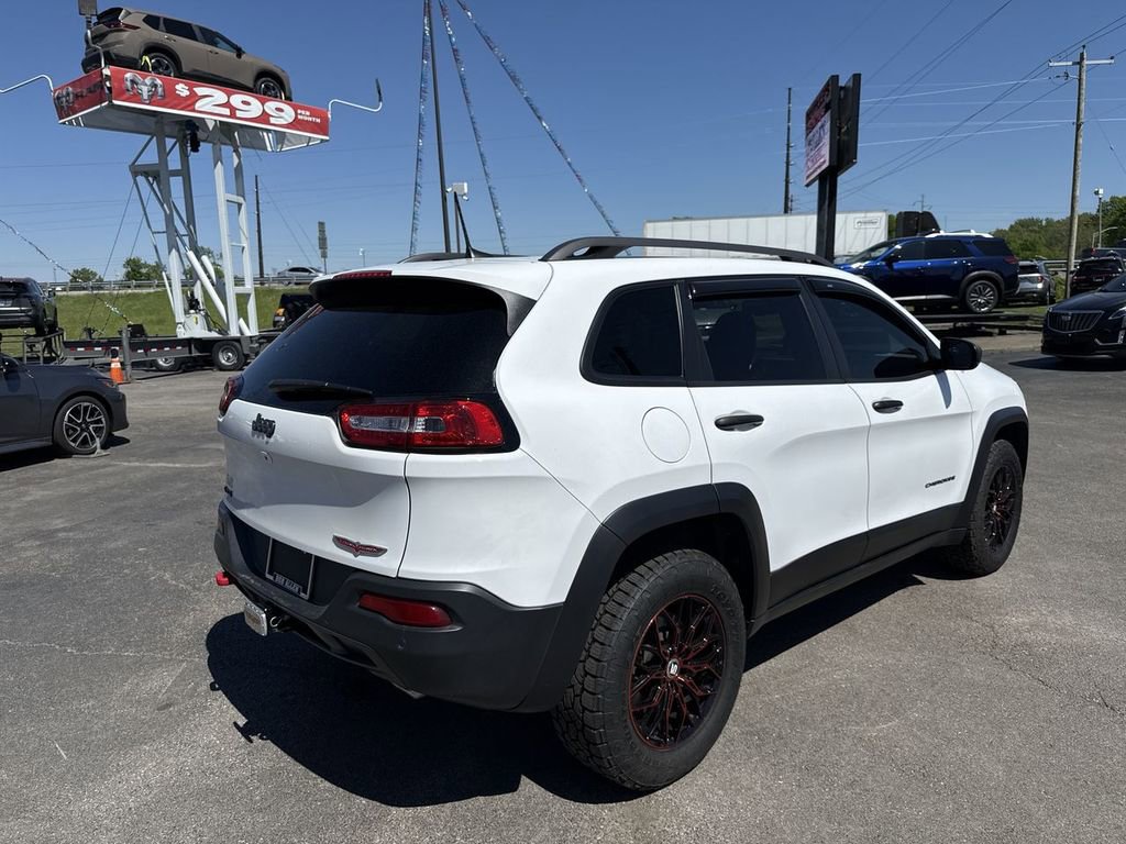 Used 2018 Jeep Cherokee Trailhawk w/ Comfort/Convenience Group image 13
