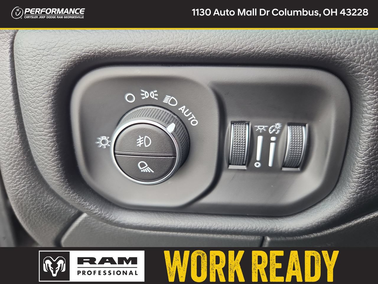 New 2026 RAM 2500 Laramie AWD/4WD image 31