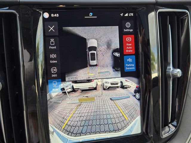 Certified 2024 Volvo XC60 B5 Plus w/ Protection Package Premier image 25
