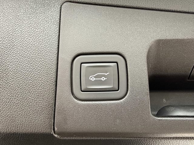 Certified 2024 Cadillac XT5 Luxury w/ LPO, Floor Liner Package AWD/4WD image 26