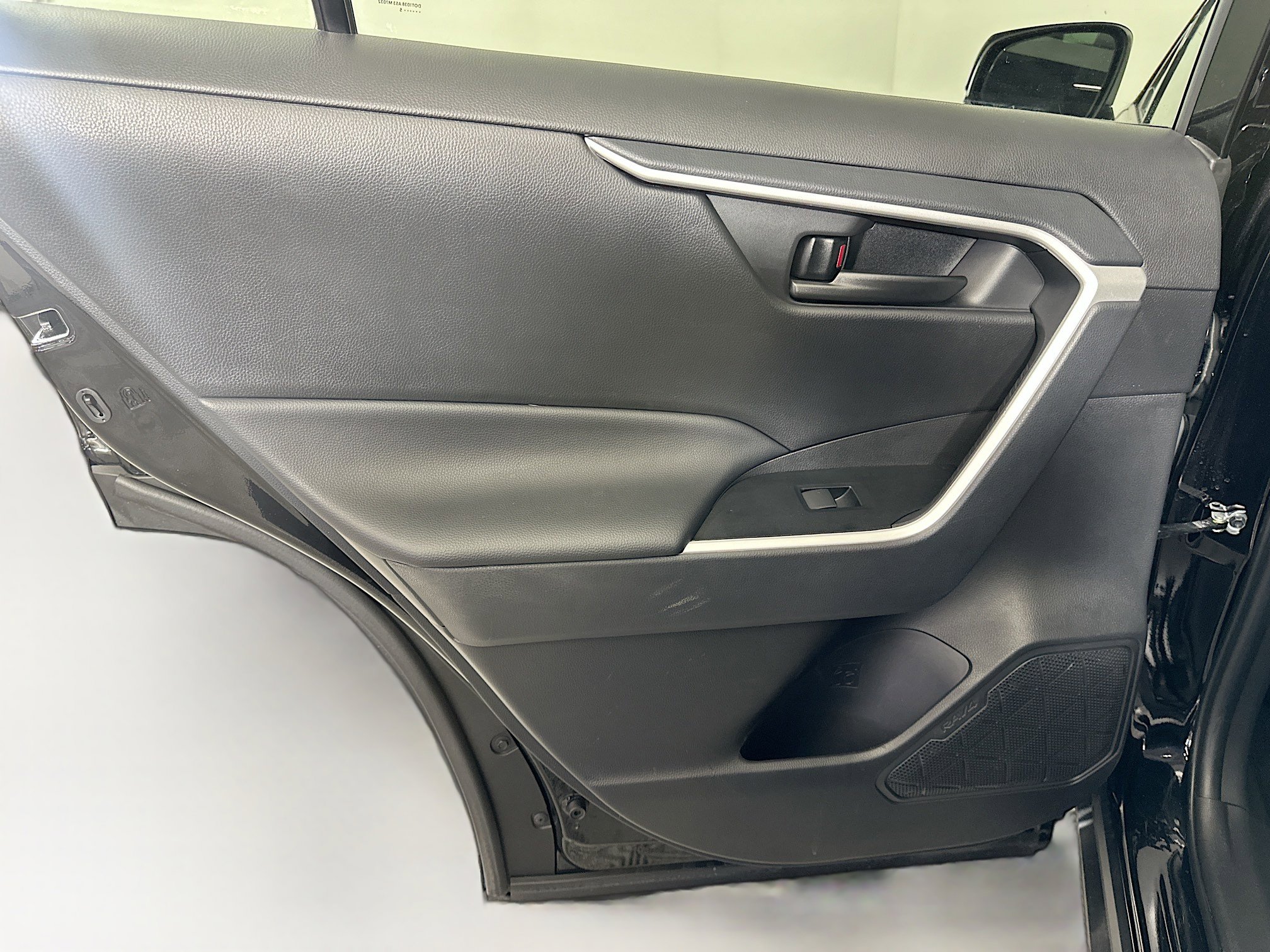 Used 2025 Toyota RAV4 LE image 25