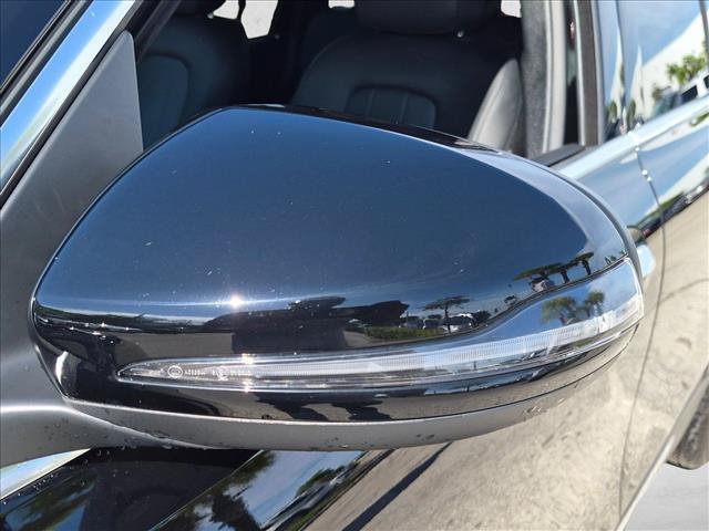 Used 2022 Mercedes-Benz GLB 250 image 10