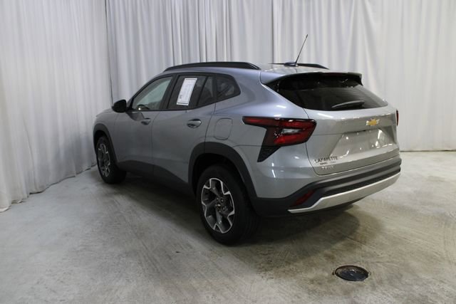 Used 2025 Chevrolet Trax LT w/ Driver Confidence Package image 26