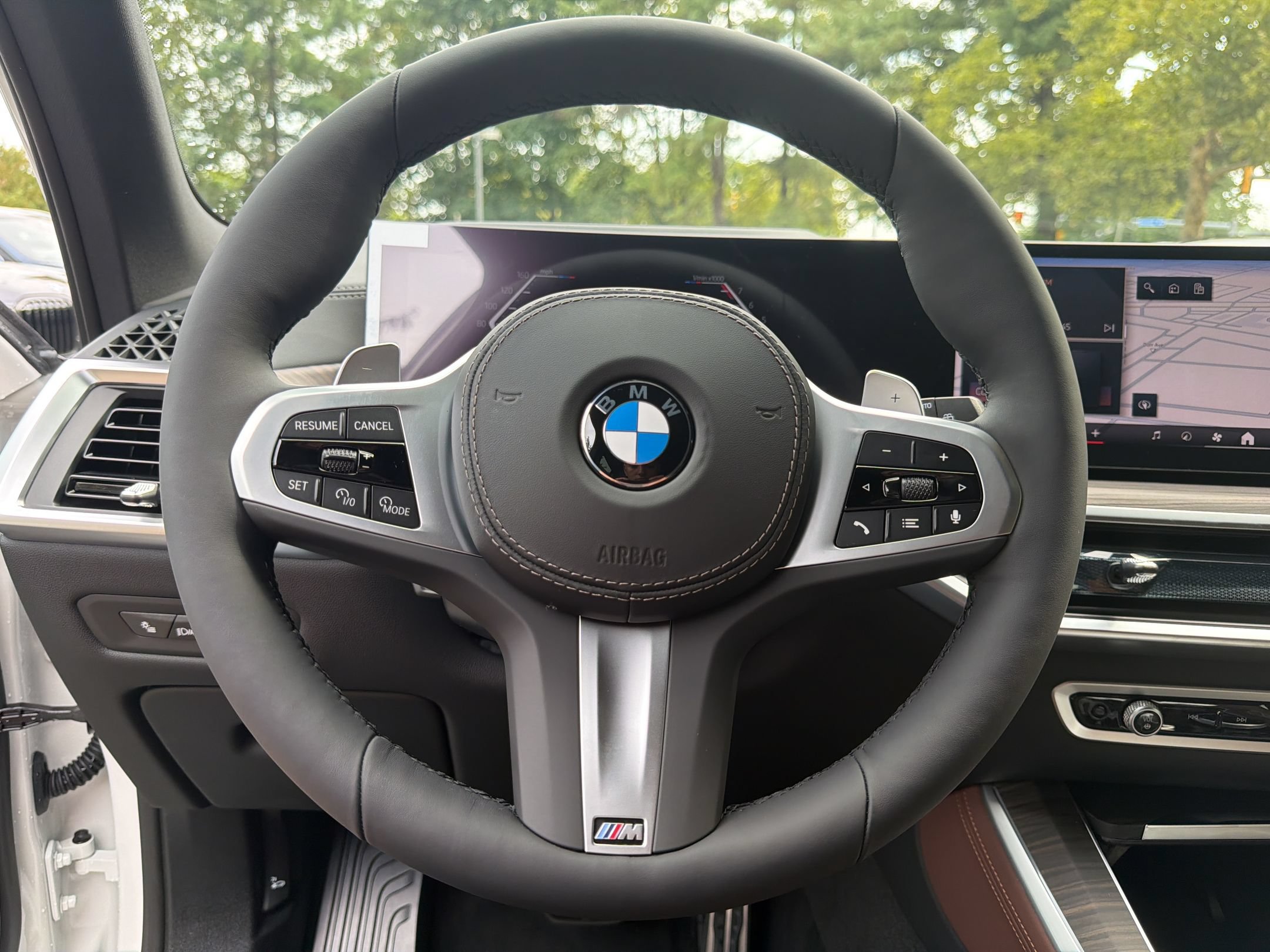 New 2026 BMW X5 xDrive40i w/ M Sport Package AWD/4WD image 11