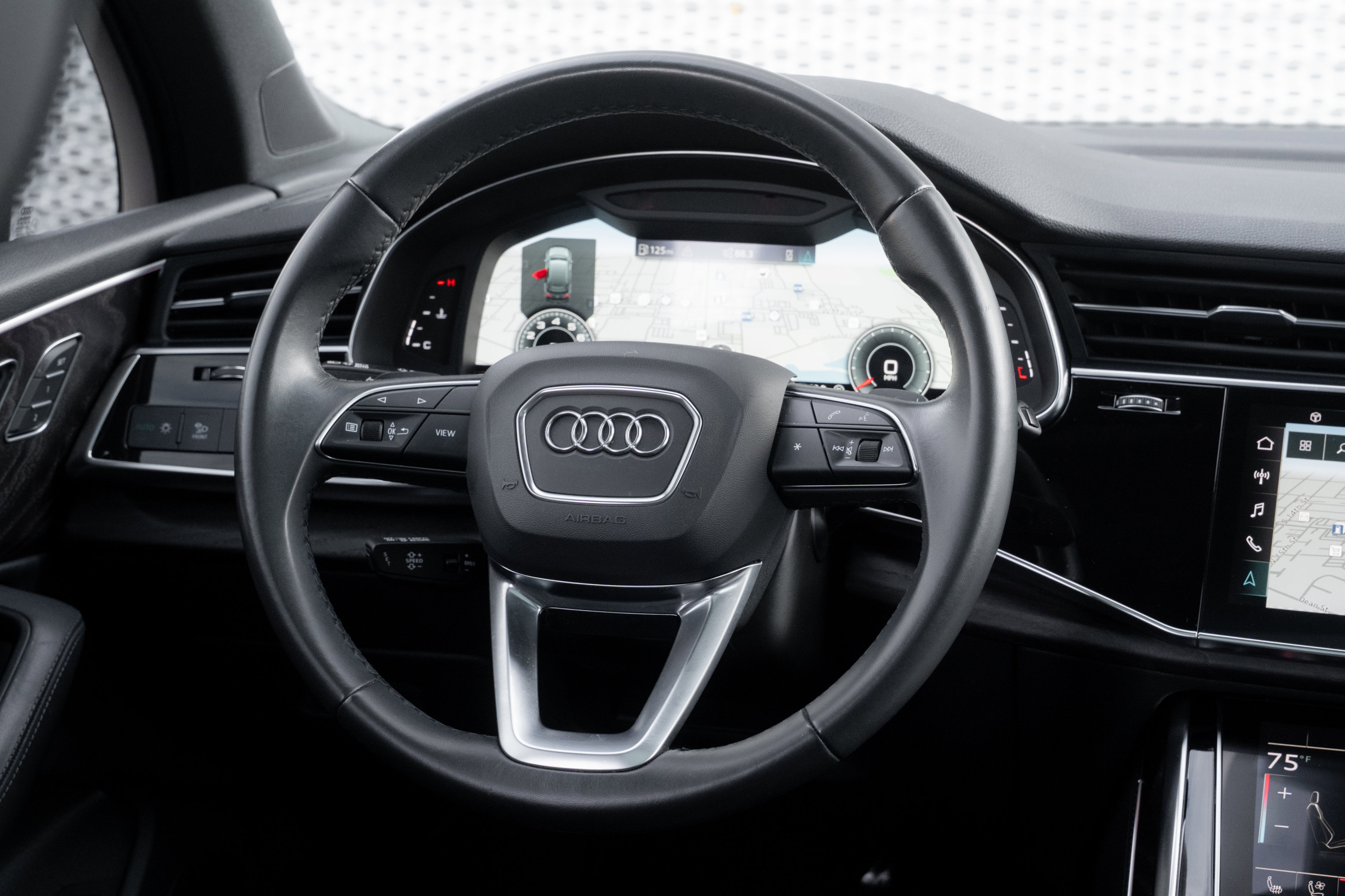 Certified 2022 Audi Q7 Premium Plus w/ Premium Plus Package image 9