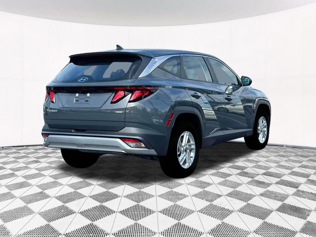 New 2025 Hyundai Tucson SE image 11
