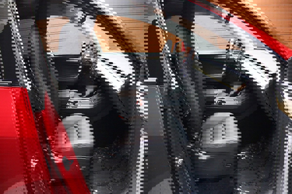 Used 2022 Tesla Model Y Performance image 7