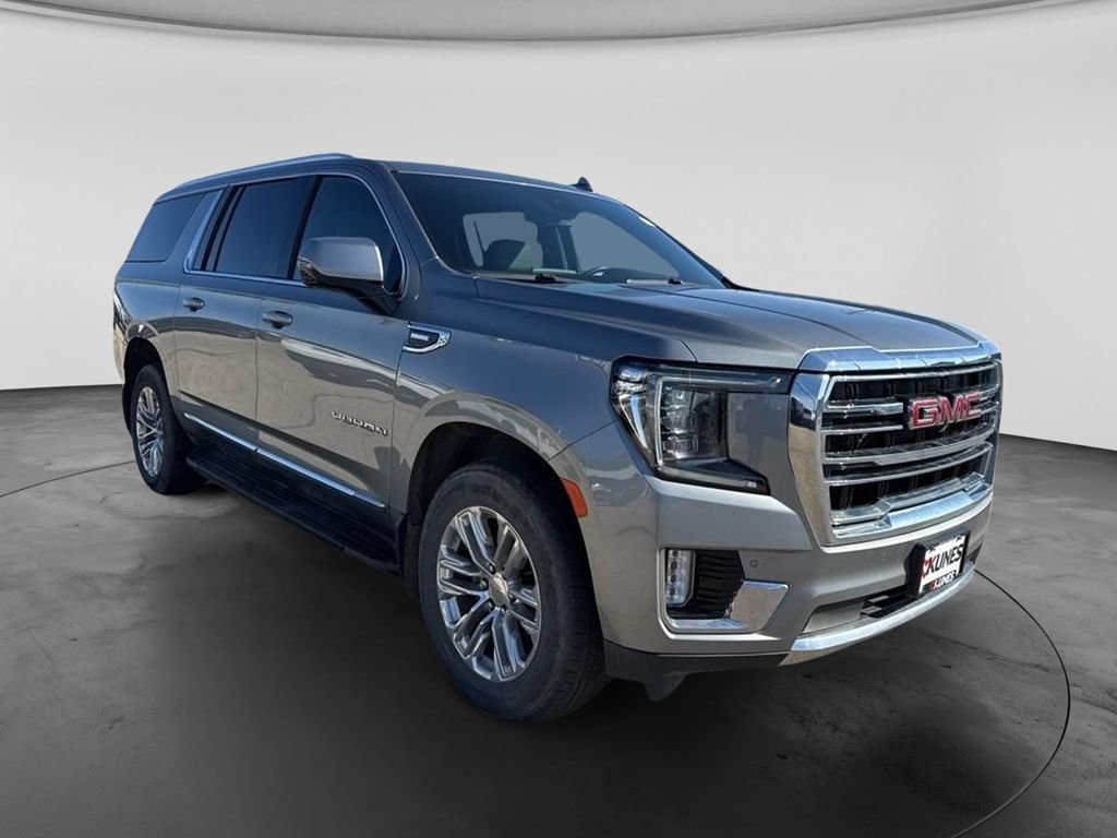 Used 2023 GMC Yukon XL SLT w/ SLT Premium Package AWD/4WD image 6