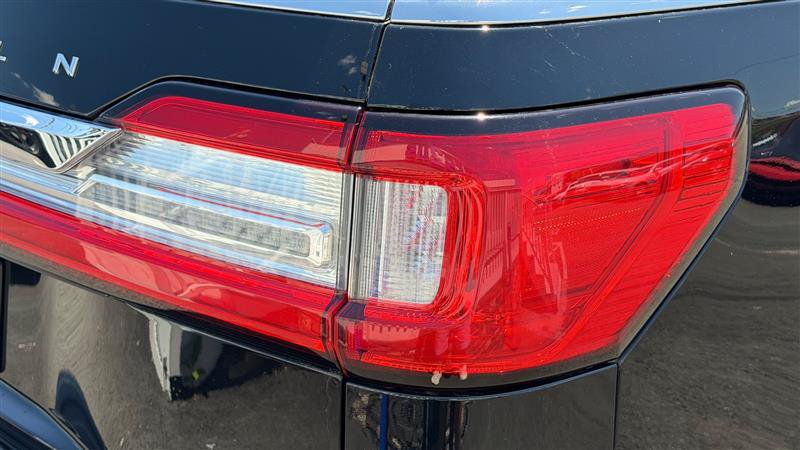 Used 2020 Lincoln Navigator Reserve AWD/4WD image 13