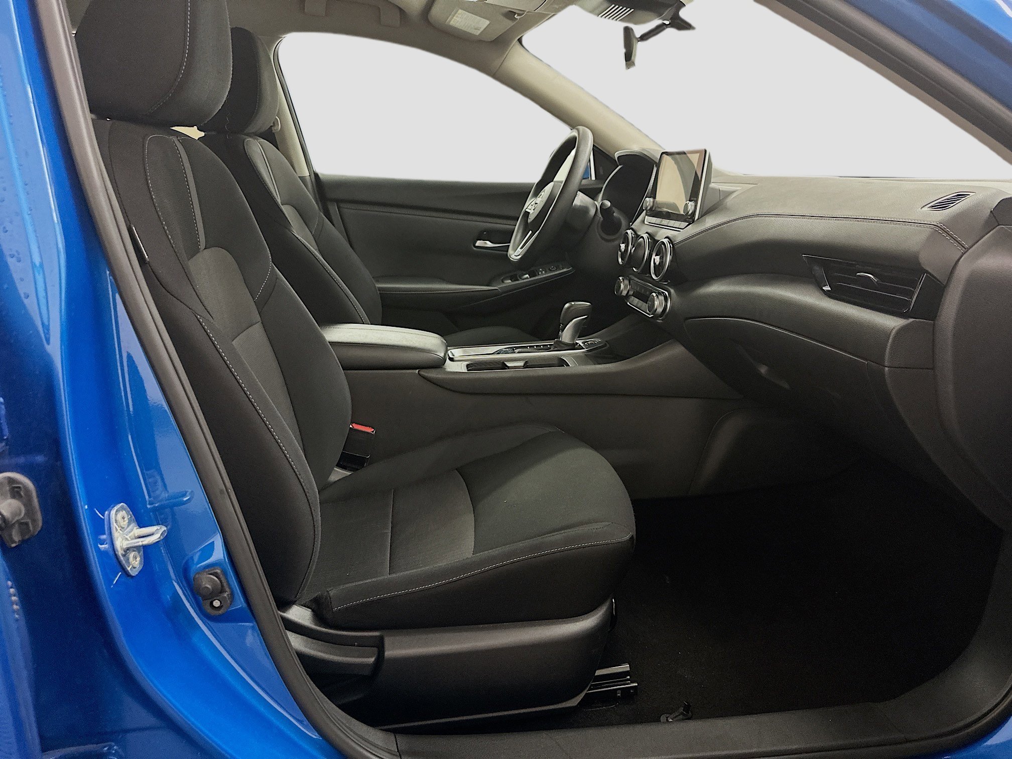 Used 2024 Nissan Sentra SV FWD image 31