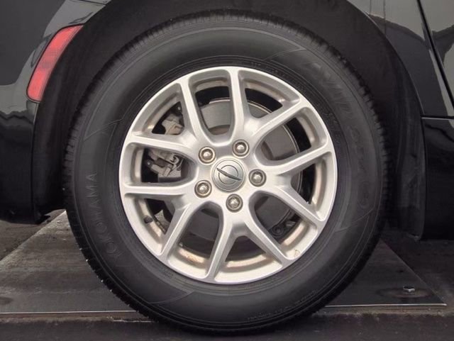 Used 2024 Chrysler Pacifica Touring-L FWD image 20