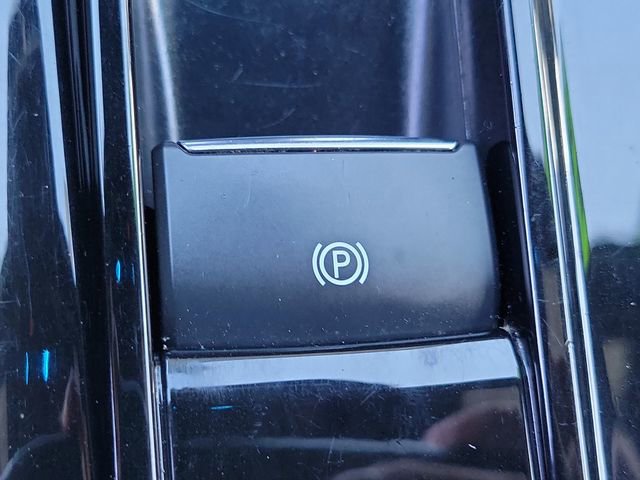 Certified 2025 Ford Explorer Platinum AWD/4WD image 17