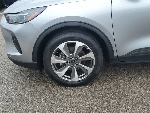 Used 2024 Ford Escape Platinum AWD/4WD image 8