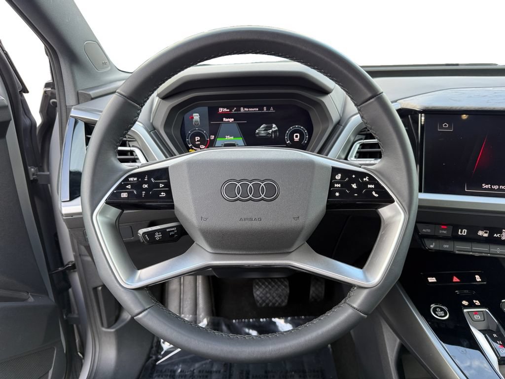 Used 2025 Audi Q4 e-tron Premium Plus RWD image 12