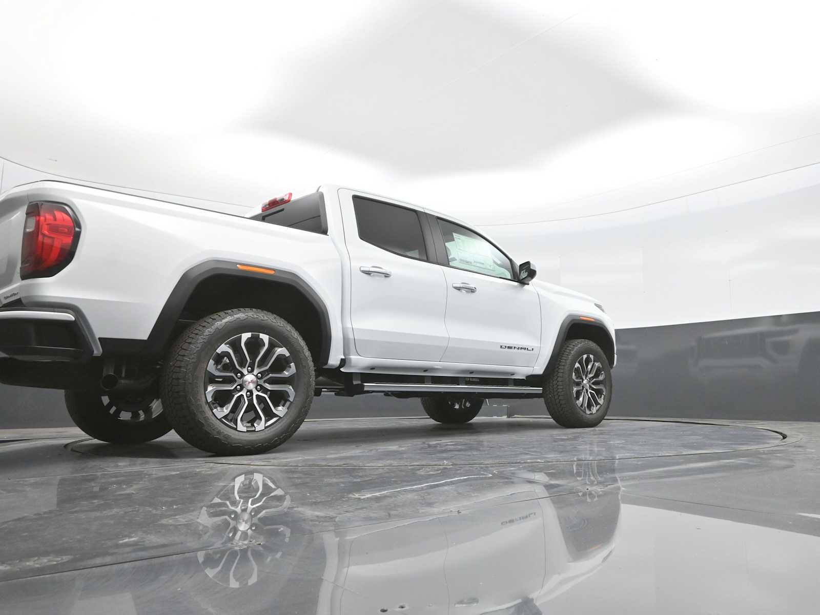 New 2026 GMC Canyon Denali AWD/4WD image 42