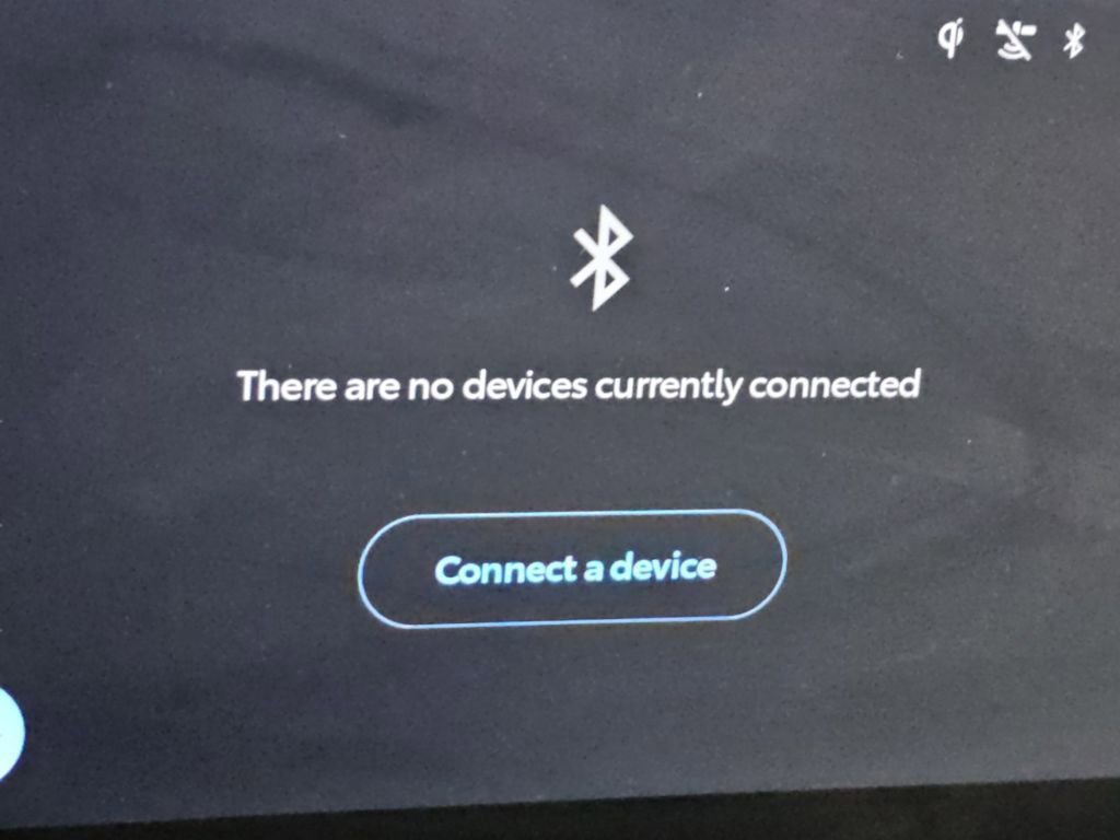 Used 2025 Toyota Camry LE FWD image 11