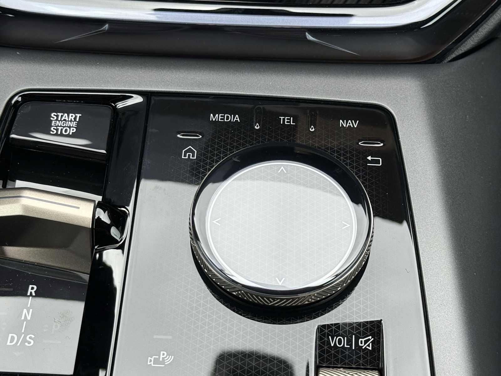 New 2025 BMW X3 xDrive30i w/ Premium Package image 25