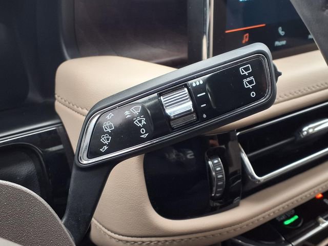 Used 2023 Lincoln Nautilus Reserve image 19