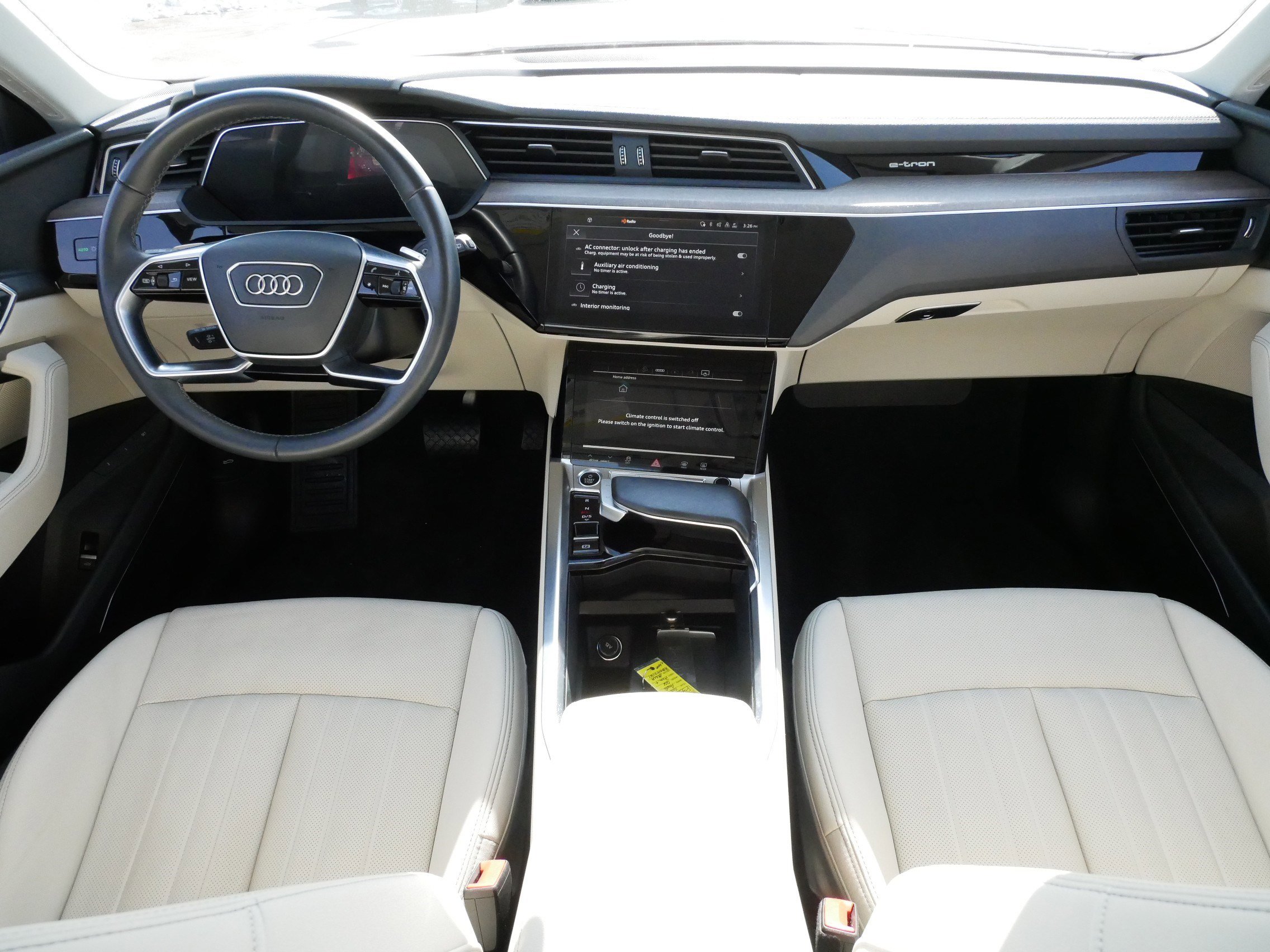 Used 2024 Audi Q8 e-tron Premium Plus image 10