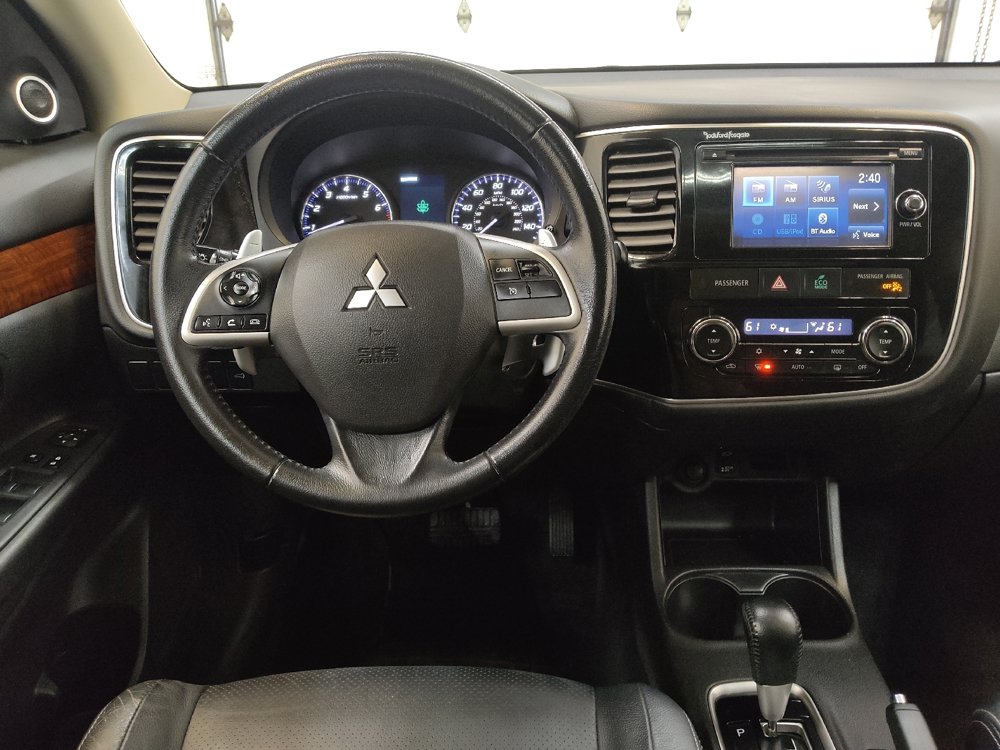 Used 2014 Mitsubishi Outlander GT AWD/4WD image 22