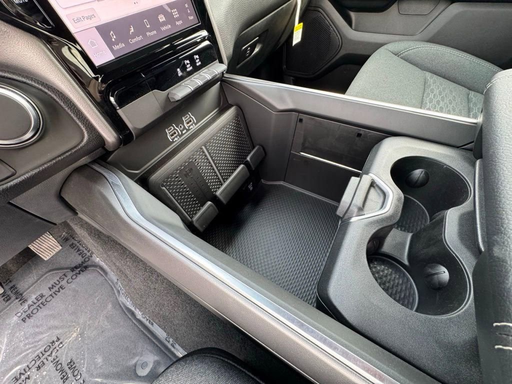New 2026 RAM 1500 Big Horn AWD/4WD image 29