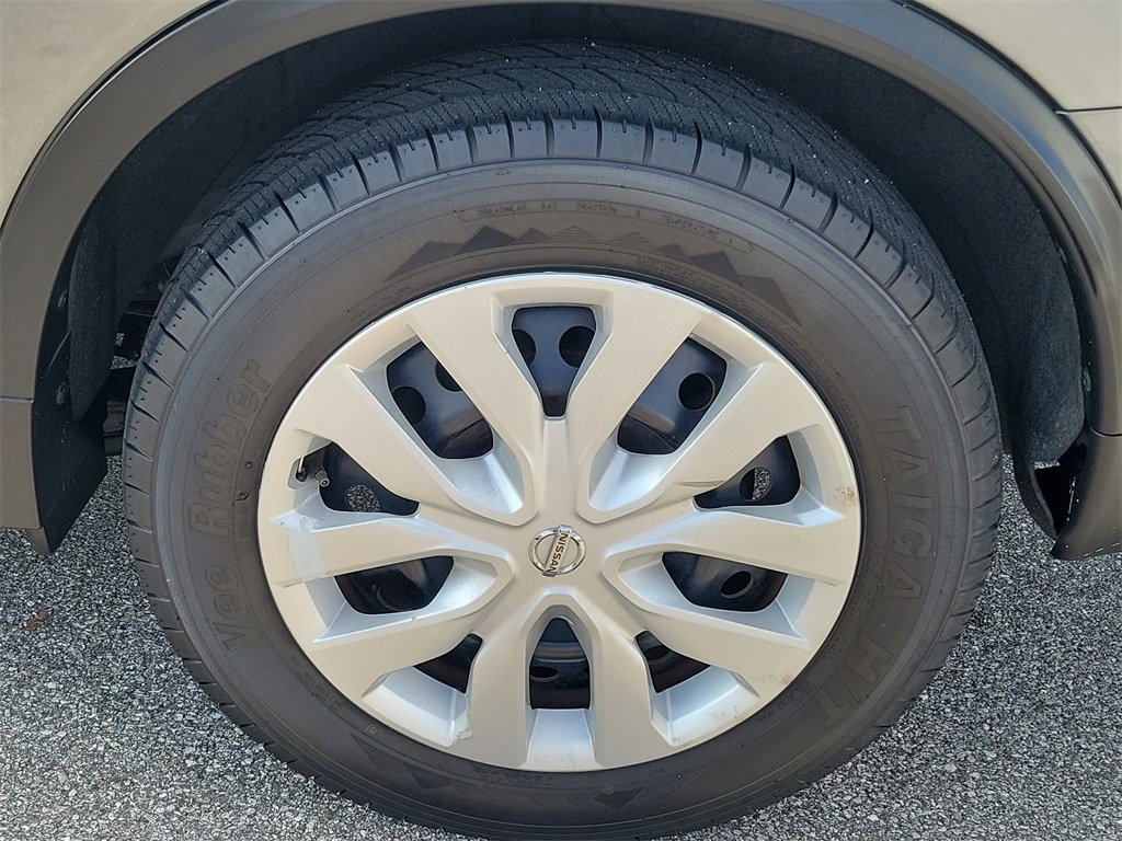 Used 2020 Nissan Rogue S image 12