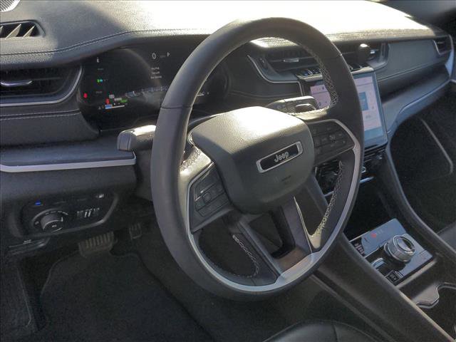 Used 2024 Jeep Grand Cherokee Limited 4xe image 11