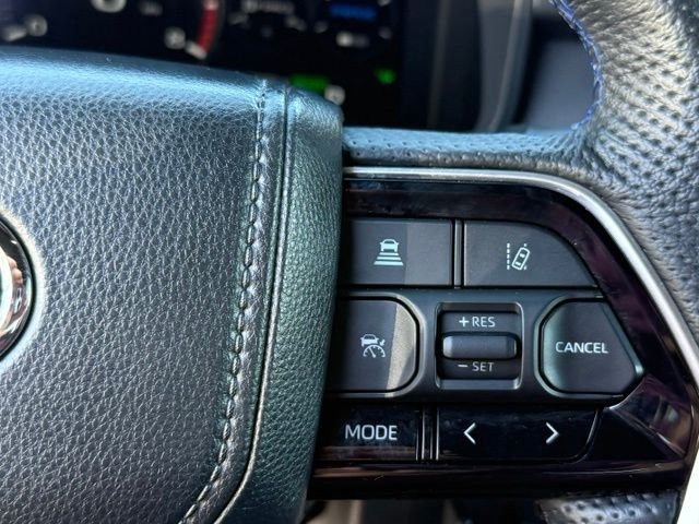 Used 2023 Toyota Tundra Platinum w/ Advanced Package AWD/4WD image 20