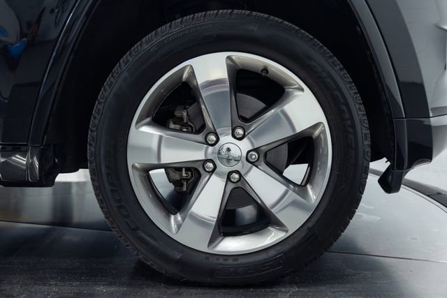 Used 2015 Jeep Grand Cherokee Overland AWD/4WD image 27