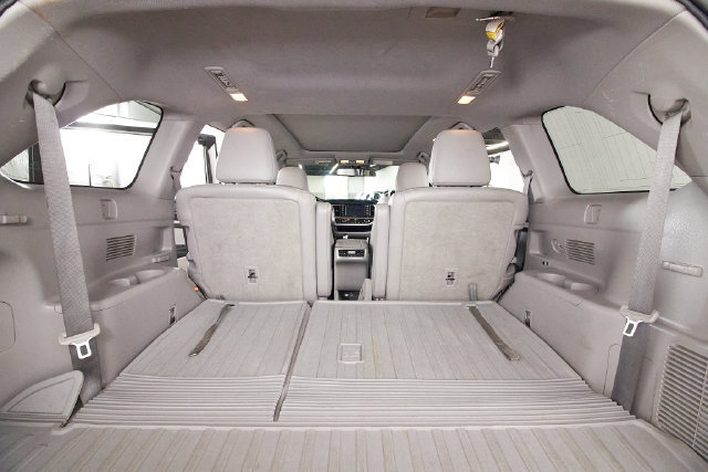 Used 2015 Toyota Highlander Limited Platinum AWD/4WD image 27