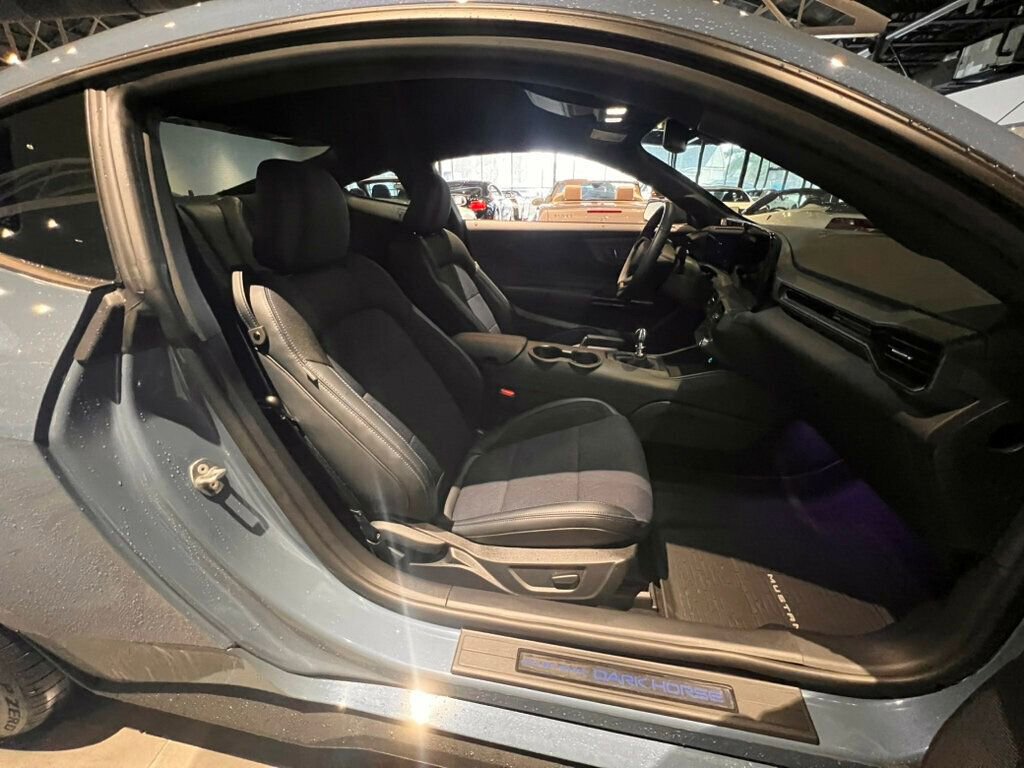 Used 2025 Ford Mustang Dark Horse image 12