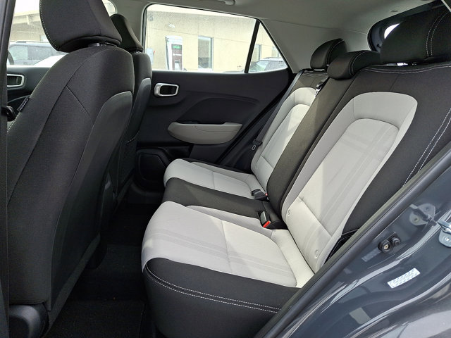 Used 2023 Hyundai Venue SEL image 10