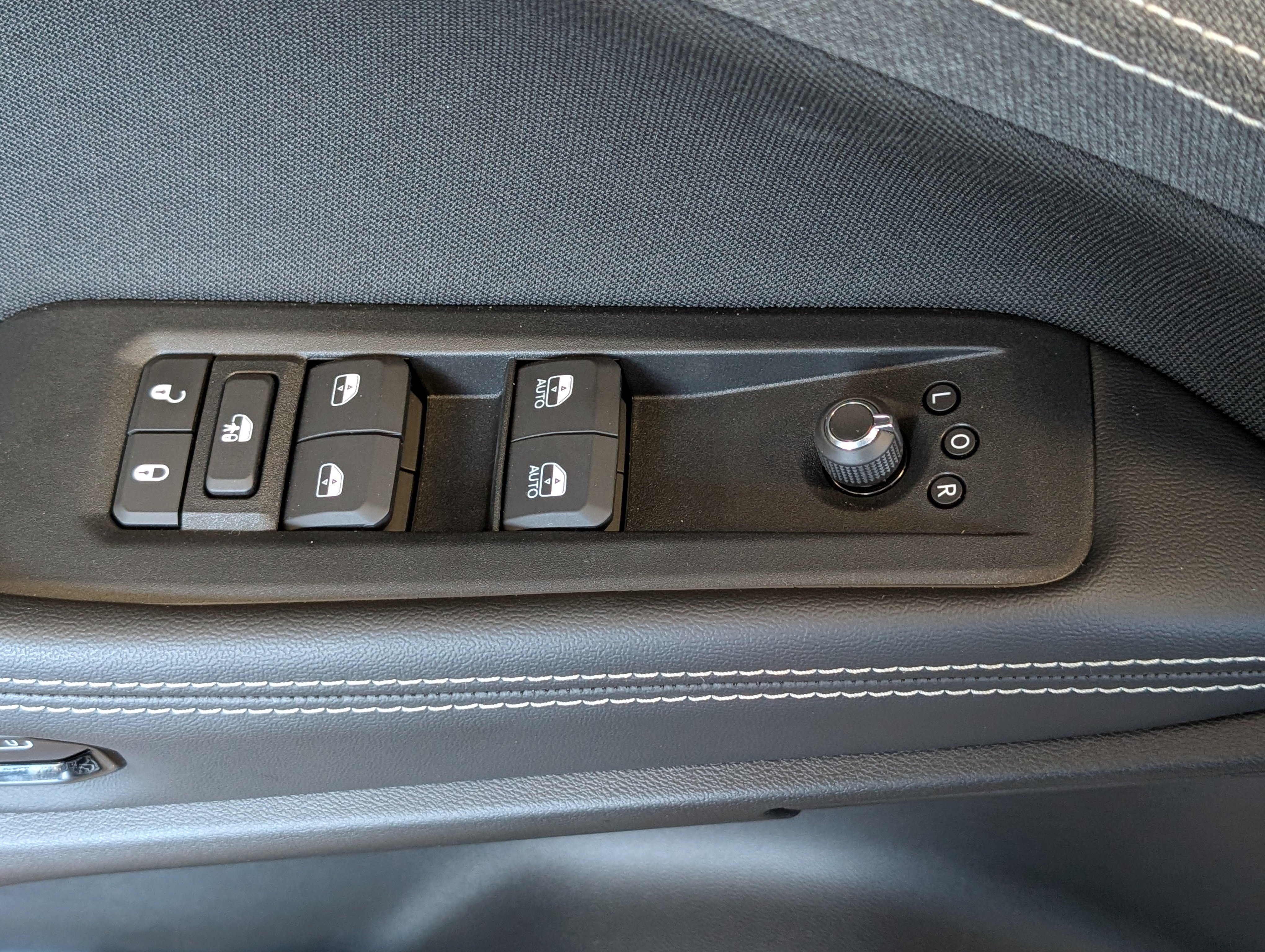 New 2026 Jeep Cherokee Laredo AWD/4WD image 17