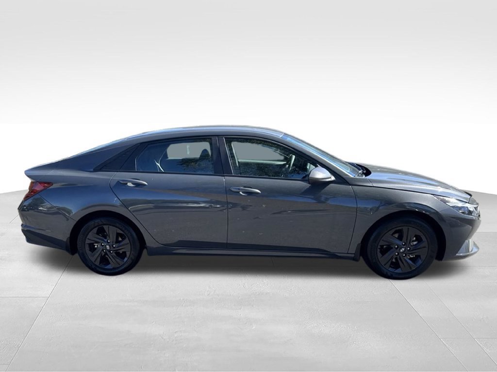 Used 2023 Hyundai Elantra SEL FWD image 8