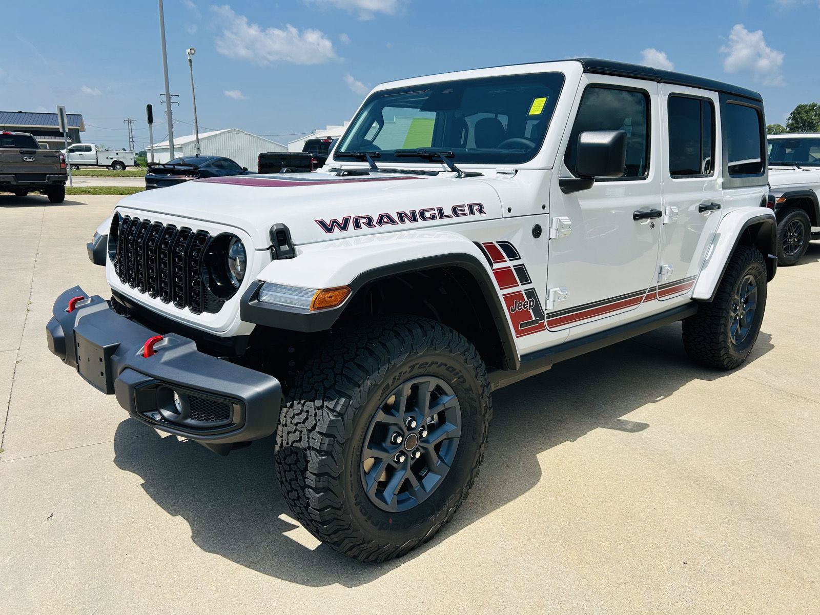 New 2026 Jeep Wrangler Unlimited Sport w/ Dual Top Group AWD/4WD image 33